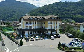 Hotel Rezia Valtellina